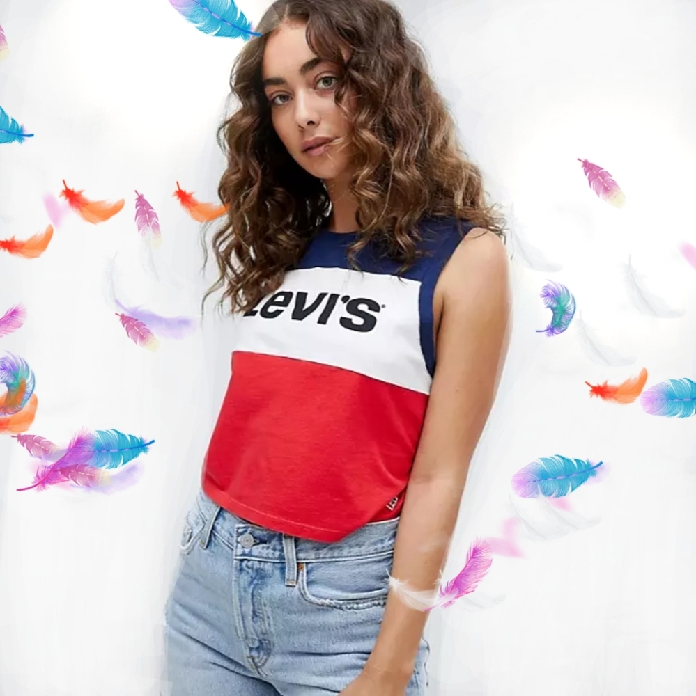 LEVI'S Crop Top size L 🤓🍁🫦
